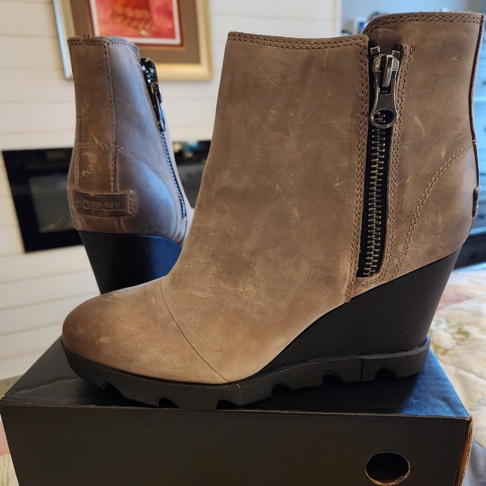 Sorel Joan Zip Wedge Bootie